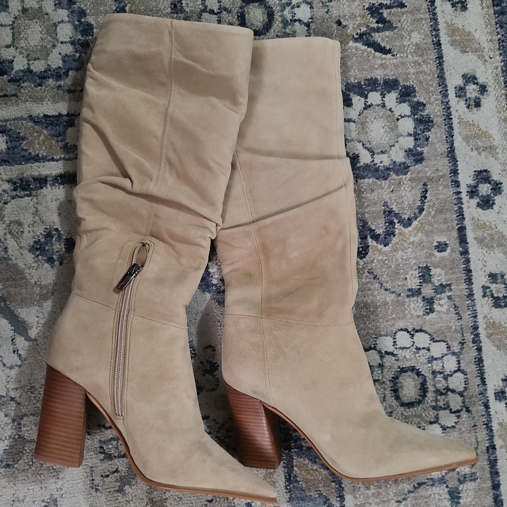 Elegant Beige Suede Women's Boots